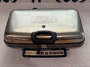 Vintage General Electric Chrome Waffle Maker A3G44 Tested